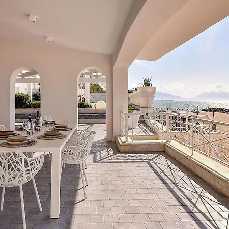 3 Bedroom Gorgeous In Trappeto * Trappeto (Sicily)